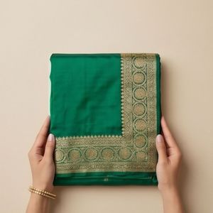 Sari en soie vert émeraude - Product Image 2