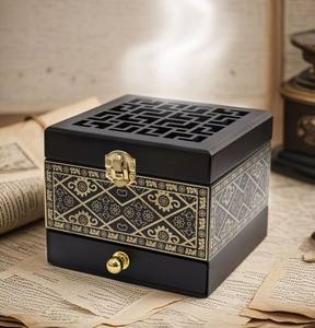 Quemador de incienso de madera y resina de gran venta para regalos festivos de Ramadán y Eid, elegante quemador Mabkhara personalizado y quemador de Oud moderno - Product Image 5