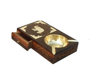 Cenicero de madera para oficina en casa para cigarrillos Cenicero para fumar con 4 puntos Cenicero de madera para cigarrillos Cenicero de madera de acacia Cenicero - Product Image 4