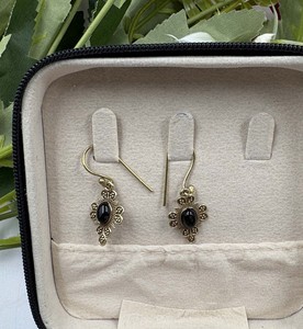 Handmade Black Onyx Flower Design Gold Plated Brass <b>Earrings</b> Vintage Designer Gemstone <b>Hook</b> <b>Earrings</b> for Women - Product Image 5