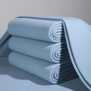ผ้าห่มขนแกะสองด้าน เนื้อนุ่มพิเศษ อุ่นสบาย พร้อมส่ง คุณภาพเยี่ยม - Product Image 3