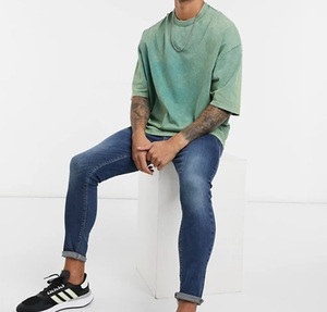 Camisetas de algodón de 260 g/m² de estilo urbano para hombre, con lavado ácido, al por mayor, lisas, desgastadas, de corte holgado y oversize - Product Image 4