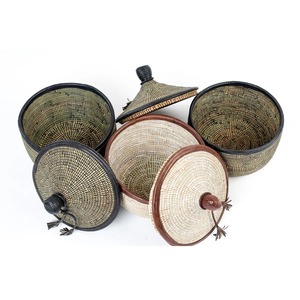 Cesta redonda de mimbre marino con tapa y lazo decorativo. Cesta de almacenamiento hecha a mano. Venta al por mayor. Ecológica. Hecho en Vietnam. - Product Image 2