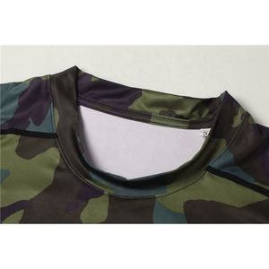 Men's Fitted Short Sleeve MMA Rashguard Camouflage Print Moisture Wicking MMA Sports Apparel for Jiu Jitsu Grappling - Product Image 5