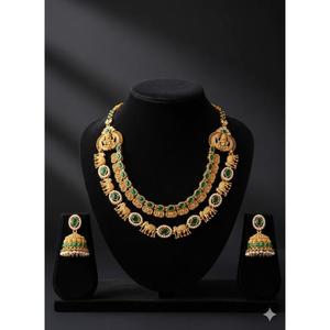 ชุดสร้อยคอทองคำคลาสสิกระดับพรีเมียม สไตล์อินเดียดั้งเดิมสำหรับเจ้าสาว ชุดเครื่องประดับงานแต่งงานสุดหรูสำหรับลุคแฟชั่นในงานเทศกาล - Product Image 3
