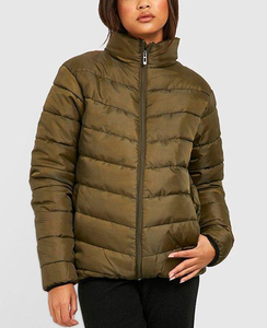 Chaqueta acolchada corta con capucha para mujer, ropa de invierno aislante, chaqueta acolchada de moda para mujer, abrigo acolchado extragrande. - Product Image 1