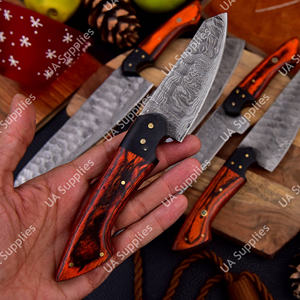 Juego de Cuchillos de Chef Profesionales Forjados a Mano en Acero de Damasco con Aspecto Martillado Único, Espiga Completa, Ligeros, con Mangos de Madera Roja - Product Image 3