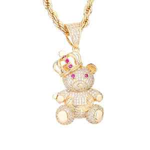 Pendentif Ours en Argent Sterling Plaqué Or avec Couronne et Pierres Moissanite, Breloque Hip Hop, Bijou Unisexe, Idéal pour les Fêtes, Design Cartoon - Product Image 2