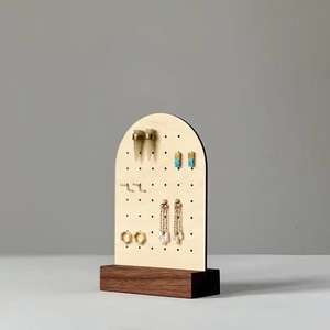 Soporte de exhibición de pendientes de vidrio 2025, estante de soporte de joyería personalizable para tachuelas colgantes y aros con diseño para tiendas minoristas - Product Image 2