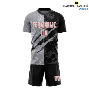 Uniforme de Fútbol Personalizado con Diseño de Graffiti en Blanco, Negro, Gris y Rojo, Sublimado, Transpirable, para Expresar tu Estilo en el Campo - Product Image 4