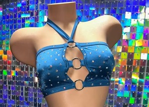 Ensembles de bikinis deux pièces ornés de strass avec un design de soutien-gorge unique en métal circulaire et design personnalisé, faible MOQ - Product Image 2