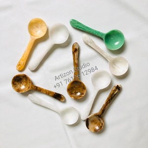 Juego de utensilios para ensalada de resina con diseño de remolinos coloridos, mini cuchara y tenedor, apto para lavavajillas, microondas y horno, color personalizado - Product Image 6