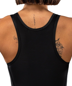 Combinaison de sport moulante noire sans manches en spandex pour femme, idéale pour l'entraînement aux arts martiaux - Product Image 6