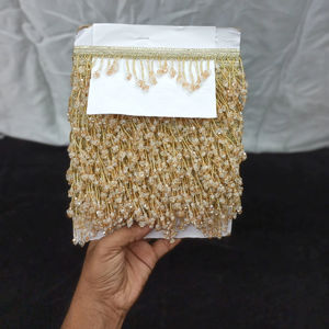 Accessoires de Mariage en Dentelle JARI Écologique Brodée Florale Colorée avec Détails Intricats et Motifs 3D (Chaussures) - Product Image 1