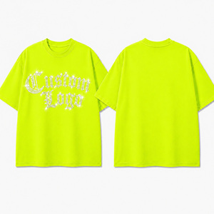 Camiseta Oversize Personalizada con Letras Góticas de Diamantes de Imitación para Hombre, Estilo Urbano, Manga Corta, Tejida, Cuello Redondo, Gráfico, Amarilla - Product Image 1
