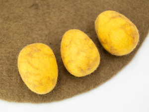 ไข่อีสเตอร์ทำมือหลากสีสันจากผ้าสักหลาดสำหรับเด็ก ของตกแต่งล่าไข่อีสเตอร์ ของขวัญ ของประดับตกแต่ง ทำจากผ้าสักหลาดและเส้นด้าย - Product Image 2