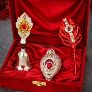 Coffret cadeau Diwali : Boîte de sindoor indien bohème, bâtonnets de Tilak et clochette - Product Image 1