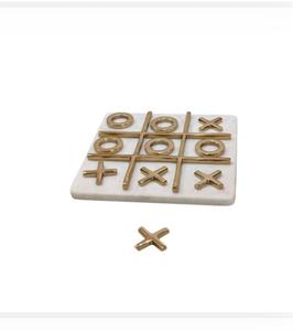 Jeu de Tic Tac Toe Minimaliste en Marbre avec Pièces X et O en Laiton, Décoration de Table Carrée pour Salon, Utilisation Intérieure - Product Image 1