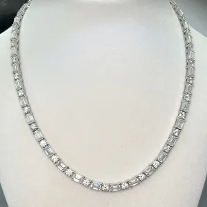สร้อยคอเพชรชุบโรเดียมสำหรับผู้หญิง ทรงบาแกตต์ ประดับแบบช่อง คลาสสิก เหมาะสำหรับงานแต่งงาน สร้อยคอโลหะผสม - Product Image 1