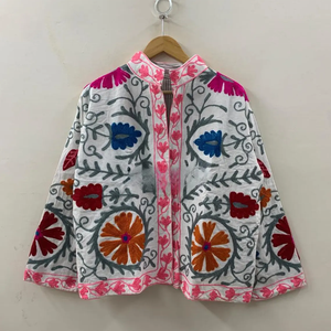 Chaqueta bordada de terciopelo bohemio blanco Abrigo Suzani Chaqueta corta bordada Suzani - Product Image 1
