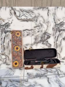 Estuche de viaje de cuero repujado a mano resistente al calor con pelo natural para herramientas de peinado (planchas y rizadores) - ¡Gran oferta! - Product Image 5