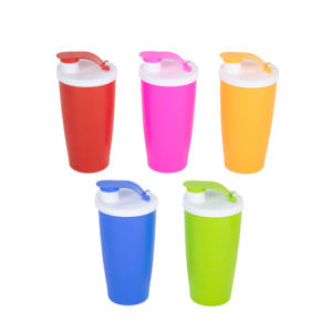 Vaso Reutilizable con Tapa Abatible, Botella de Agua de Plástico Libre de BPA, Hecho en Vietnam - Product Image 6