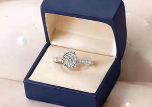 Nuevo Diseño Anillo de Eternidad para Mujer, Chapado en Oro de 18K sobre Plata, con Diamante Cultivado en Laboratorio, Corte Brillante, Seis Puntas, Diseño Floral, para Boda o Fiesta - Product Image 5