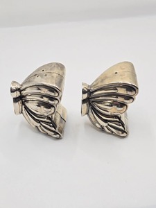 Butterfly Shape <b>Salt</b> And Pepper <b>Shaker</b> Premium Decorative Tableware For Modern And Elegant Dining Setup Wholesale From India - Product Image 4