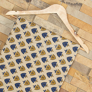 Tela de algodón Floral Ajrakh Multicolor hecha a mano por artesanos para bolsas de ropa cortinas decoración del hogar y manualidades-para niños - Product Image 2