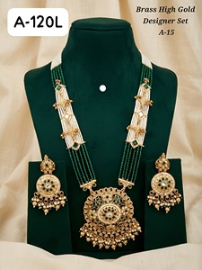 Parures de bijoux indiens anciens traditionnels, élégants colliers et coiffes de mariée pour femmes - Product Image 3