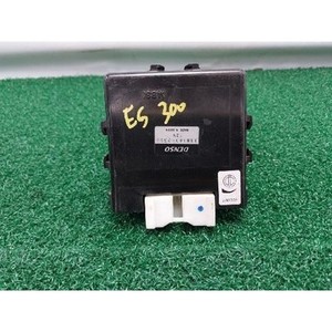 300 ECU y Módulos de Computación Usados 1881002320 - Product Image 1