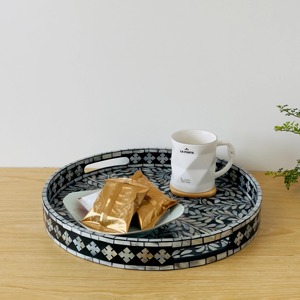 Plateau de service rond en nacre noire avec incrustation florale en bois laqué, plateau décoratif en nacre, plateau ottoman, plateau à café - Product Image 2