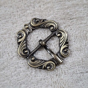 buckle <b>Decorative</b> Pattern <b>Retro</b> Zinc Alloy Clothing MEDIEVAL Belt Buckle Ornate Brass Buckle 16th-17th century TT-7921 M - Product Image 1