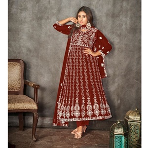 ชุดอานาร์กาลีสีแดงเลือดหมูคุณภาพดีสำหรับผู้หญิง เหมาะสำหรับงานแต่งงานและงานเฉลิมฉลอง แขนเสื้อ 3/4 ผ้าเน็ตซานตูน แบบเย็บกึ่งสำเร็จรูป - Product Image 1