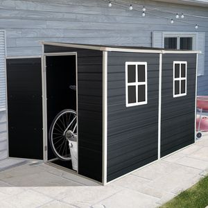 Casetta da Giardino 4x8ft con Pavimento Nero in Resina, Due Finestre, Impermeabile, Porte con Serratura per Patio, Cortile o Prato - Product Image 3
