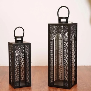 Farol Negro con Diseño Impreso, Farol Marroquí Hecho a Mano, Ecológico, Directo de Fábrica, Personalizable, con Trabajo de Corte y Grabado a Mano - Product Image 1