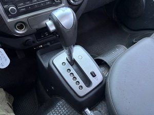 Camioneta Comercial Usada Bongo 3 2017, 1 Tonelada, Azul, Volante a la Izquierda, Diésel, Manual, 4x2, 2WD, Cabina King, con Sistema Hidráulico - Product Image 2