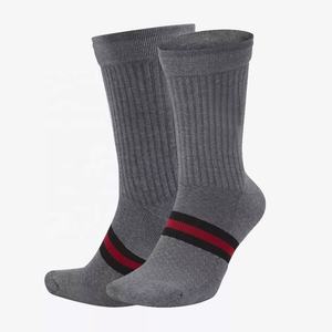 Chaussettes de sport avec logo de compression pour hommes, brodées, 100% coton, qualité supérieure, nouvelle collection, à la mode - Product Image 4
