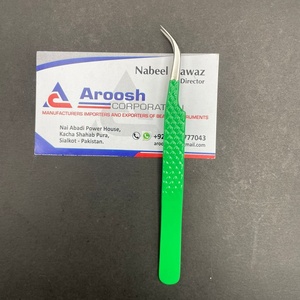 Haute Qualité Durable En Acier Inoxydable J-Curve Type Diamant Grip Pince À Épiler Couleur Verte Outil D'extension De Cils En Gros - Product Image 2