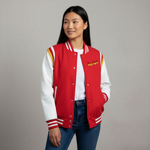 Las Mejores Chaquetas Varsity Personalizadas para Mujer 2024, Chaquetas Letterman con Cuerpo de Lana y Mangas de Cuero - Product Image 4