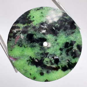 หน้าปัดนาฬิกาแบบขัดเงาด้านเดียว รูบี้โซไซต์ ขนาด 28.5 มม. หนา 0.7 มม. รูตรงกลาง 2 มม. - Product Image 1