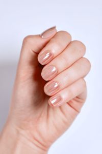 Uñas postizas brillantes, cortas, cuadradas, OEM, ODM, personalizadas de fábrica, color nude natural, al por mayor, transparentes, artificiales, a presión. - Product Image 4