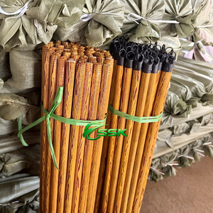 Cabezal de PVC de alta calidad, impermeable, duradero, portátil y ligero, con mango de madera vietnamita y núcleo de madera de eucalipto, con borde liso. - Product Image 1