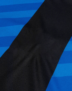 Camiseta de Fútbol de Alto Rendimiento para Hombre, Azul y Negro a Rayas, Manga Corta, Cuello Redondo, Poliéster que Absorbe la Humedad, Ropa Deportiva, MOQ Bajo - Product Image 4