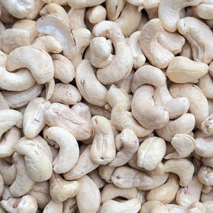 Wholesale Vietnam Cashew Nuts W180 Raw Edible High Quality OEM ODM - Product Image 1