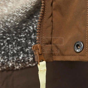 Chaqueta Acolchada Gruesa de Diferentes Colores, Abrigo de Invierno Aislado, Ropa Deportiva Impermeable para Exteriores - Product Image 4