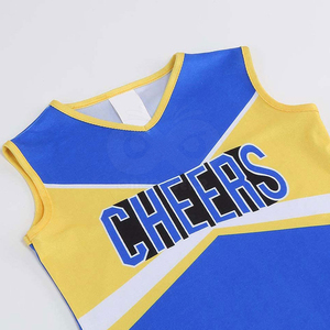Ensembles d'uniformes de cheerleading de haute qualité, hauts et shorts imprimés par transfert thermique avec logos et couleurs personnalisés - Product Image 5