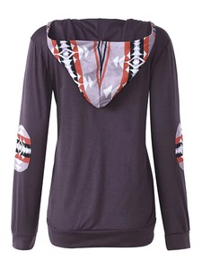 Sweat-shirt à capuche personnalisé pour femme, gris, imprimé aztèque, avec patchs aux coudes, en coton, motif tribal géométrique, vente en gros OEM - Product Image 2