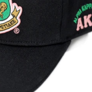 Gorra de Béisbol Negra AKA Crest, Ajustable con Cierre a Presión, Logotipo Bordado, Estilo Casual Unisex, Moda Urbana y Preppy para Exteriores - Product Image 5