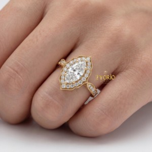 Anillo de compromiso de lujo vintage de oro de 18 quilates con corte marquesa y halo, joyería fina, anillo de diamantes con milgrain, regalo de aniversario - Product Image 6